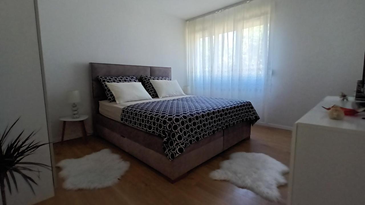 Leona Apartment-Perfect For Four Сплит Экстерьер фото