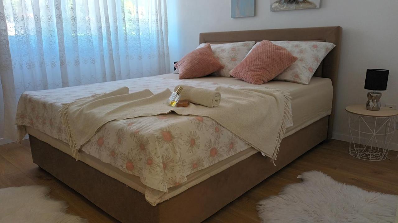 Leona Apartment-Perfect For Four Сплит Экстерьер фото